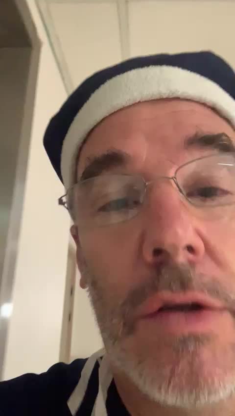 WhatsApp-Video...13.53.50-(1).mp4