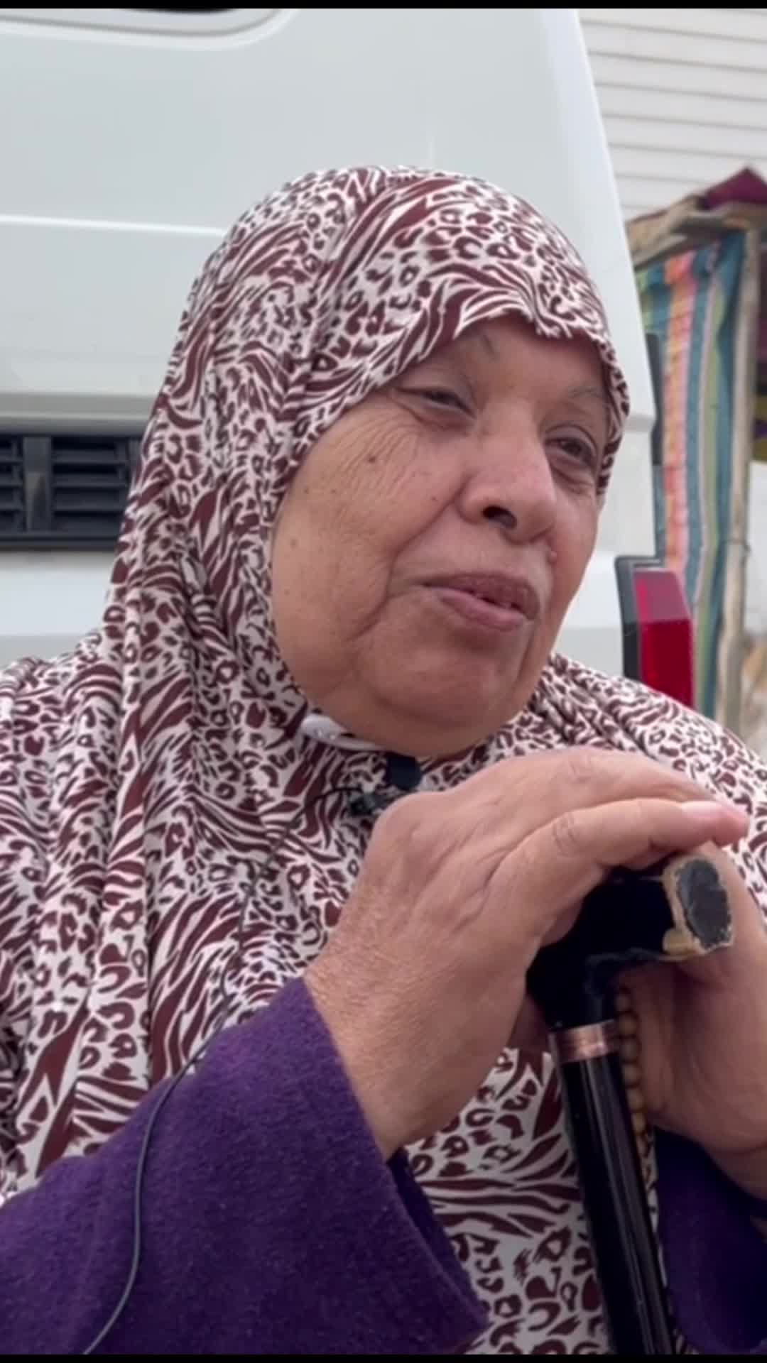 1214-Um...9x16-INT.mp4