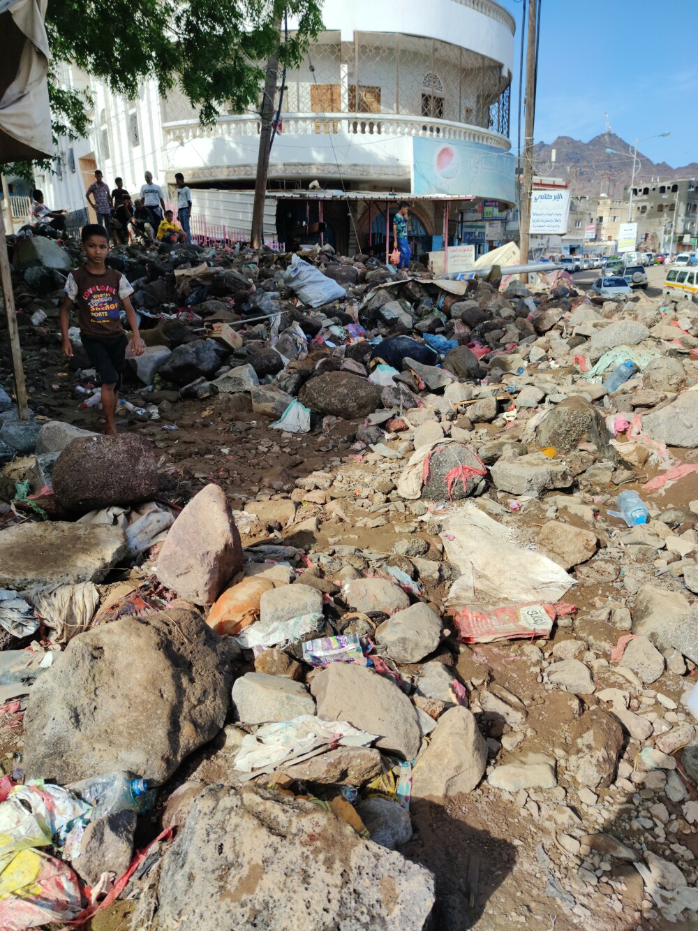 Yemen: Torrential floods wreak havoc in war-stricken country