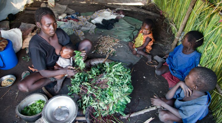  ?Life is getting more and more difficult here, because my family is depending on me. Even when I am sick, I have to take care of my children and find food for them. I don't know where my husband is and there is no way for me to get information?, Belina Sabino says. She is preparing dinner for her five children. CC BY-NC-ND / ICRC / Mari Aftret Mortvedt 