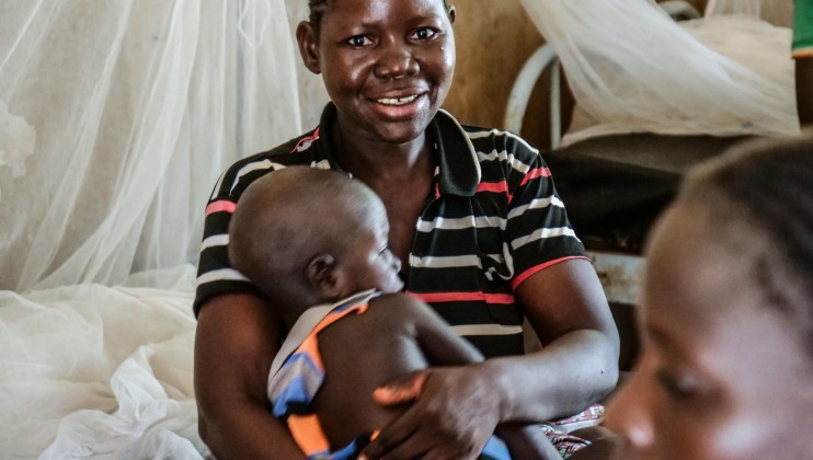 Fatimata est soulagée d’avoir pu soigner son enfant dans le centre médical de Barsalogho. Elle a fui son village après que son mari a été tué. « Mon fils va mieux, même si tout est plus dur depuis la mort de mon mari ».
